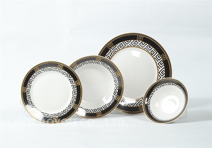 24-Piece Dinner Set