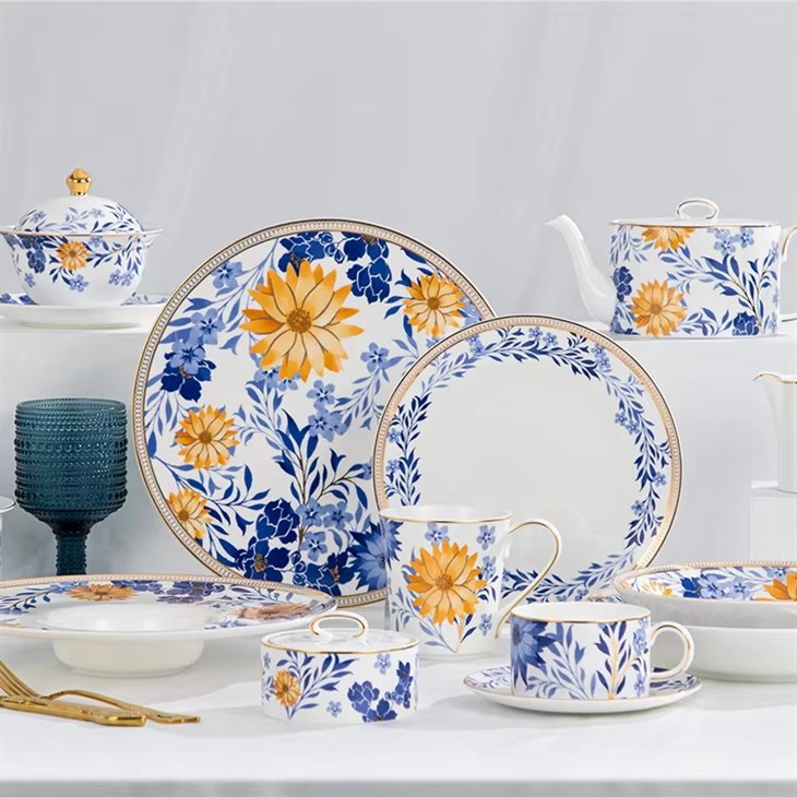 Set de veselă cu farfurii din poreclain albastru chinezesc din ceramică