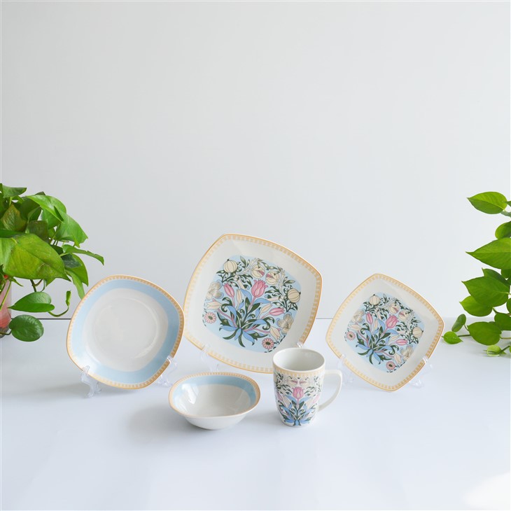 Set de tacâmuri ceramice 1