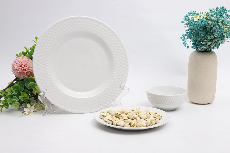 Set veselă de nuntă din ceramică