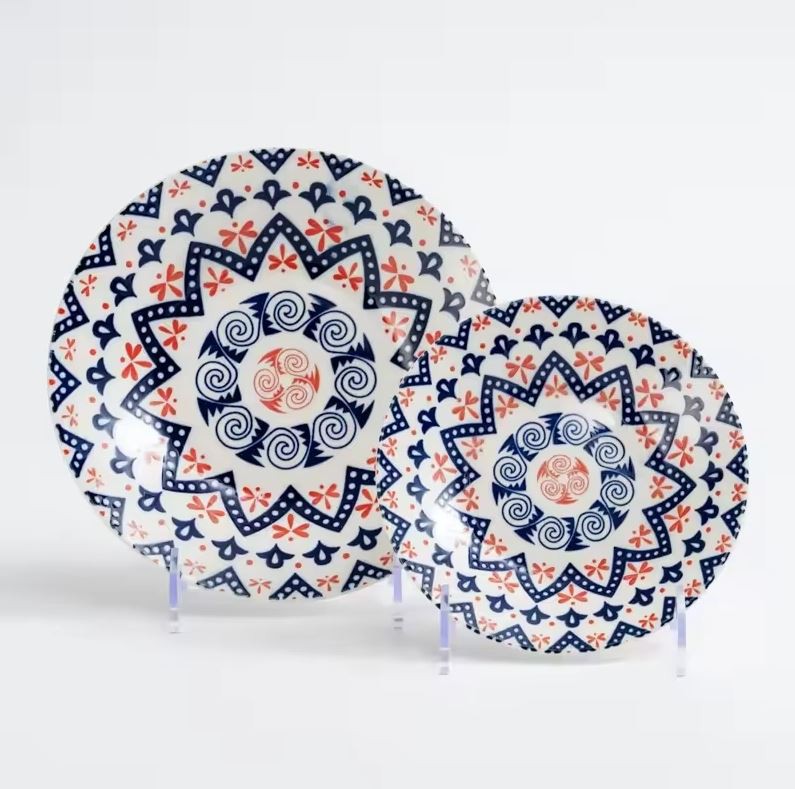 Set de veselă personalizat cu farfurii din ceramică