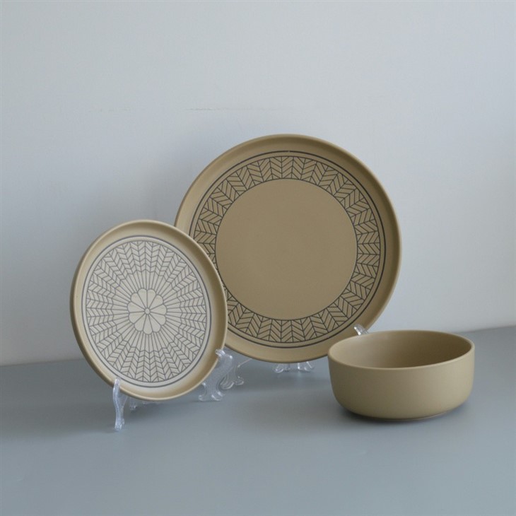 Seturi de vesela de lux 19