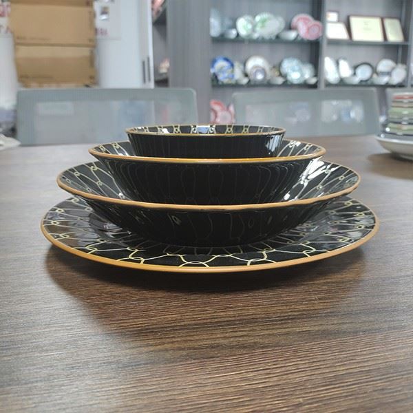 Veselă din ceramică în stil european Classic Sales