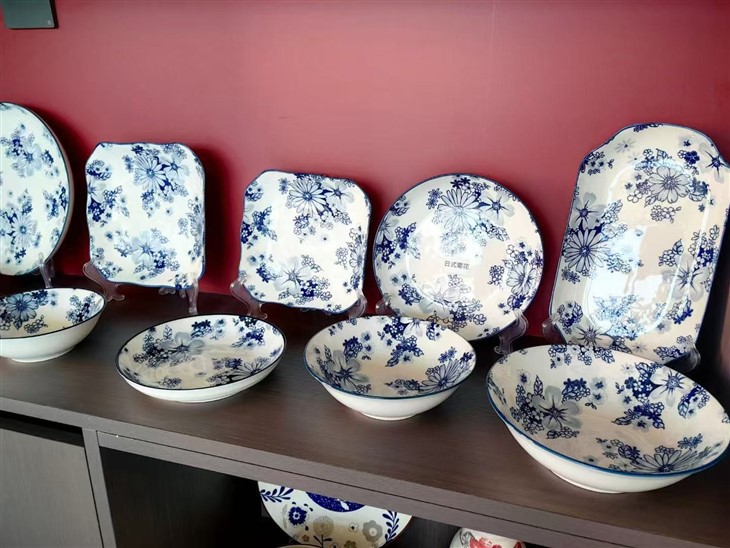 High Quanlity Beautiful Ceramic Tableware Set