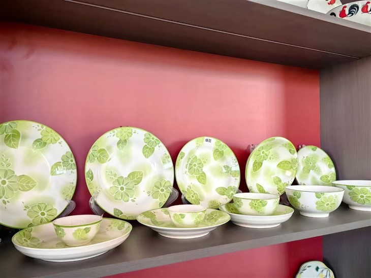 High Quanlity Beautiful Ceramic Tableware Set