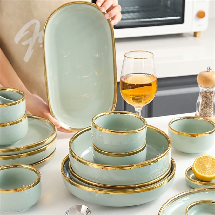 Luxury Porcelain Ceramic Gold Rim Tableware Set