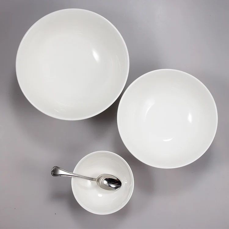 Bol de porțelan alb